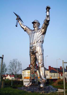 Brownhills Colossus, 46 feet/13 metres high stainless steel, fabricated.